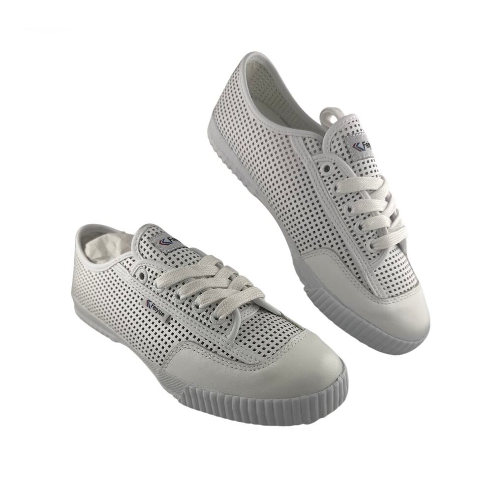 NWB Feiyue White Leather Sneaker Size 8 Women